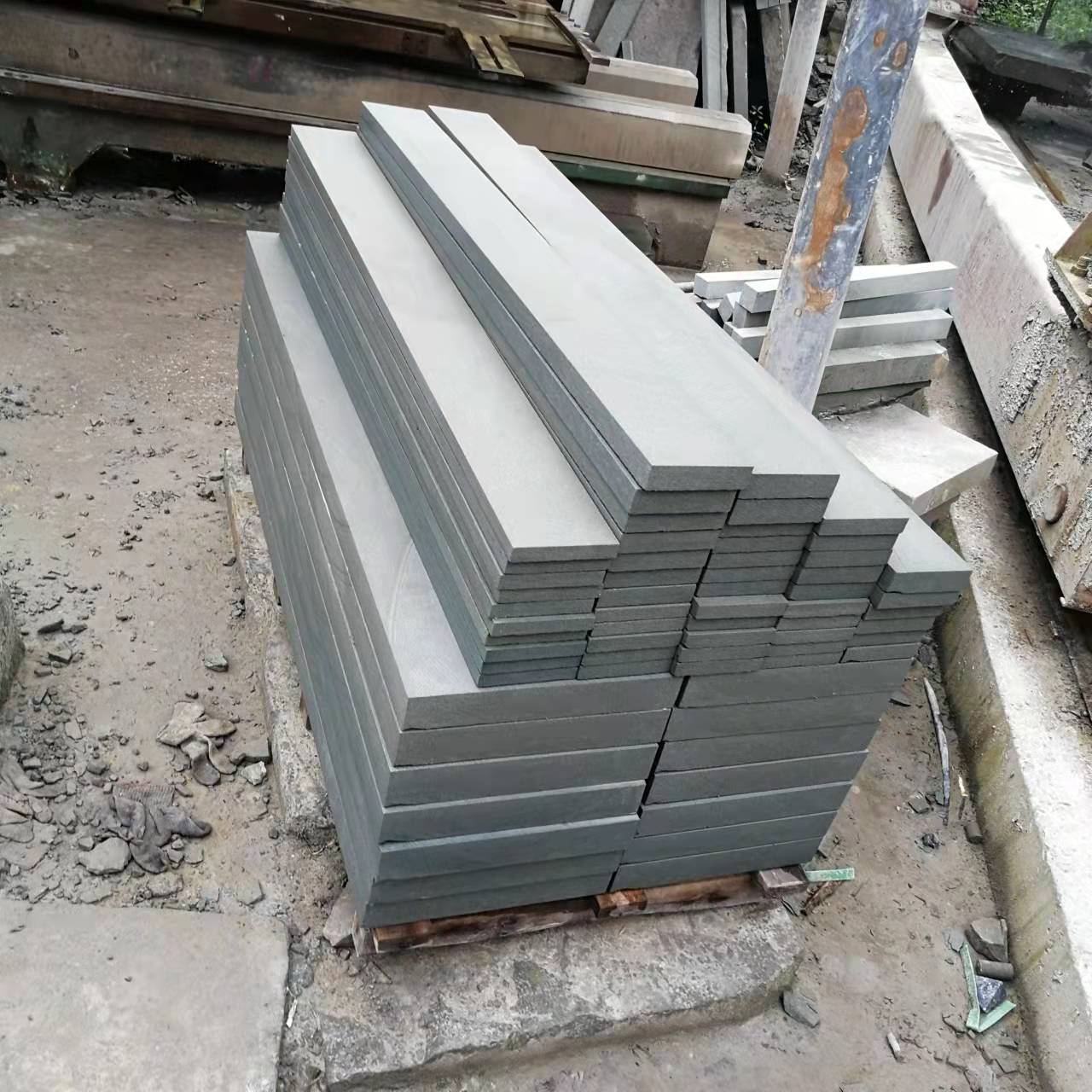 在建筑施工使用中青石板有哪些作用？
